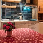 Lejlighedshotel Bella Rose Hotel, 3*